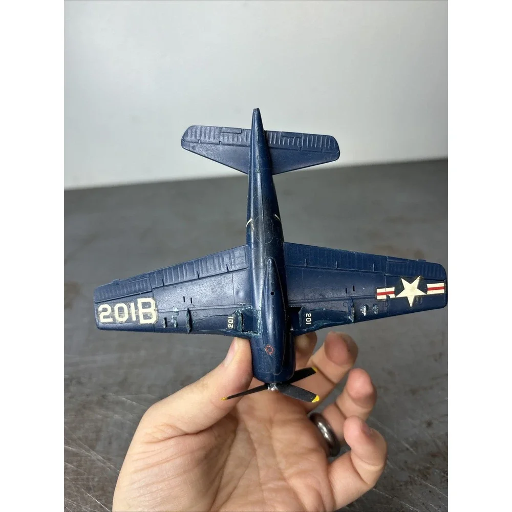 1/72 Scale Built Plastic Grumman F8F-2 Bearcat Plane‎ Assembled Model